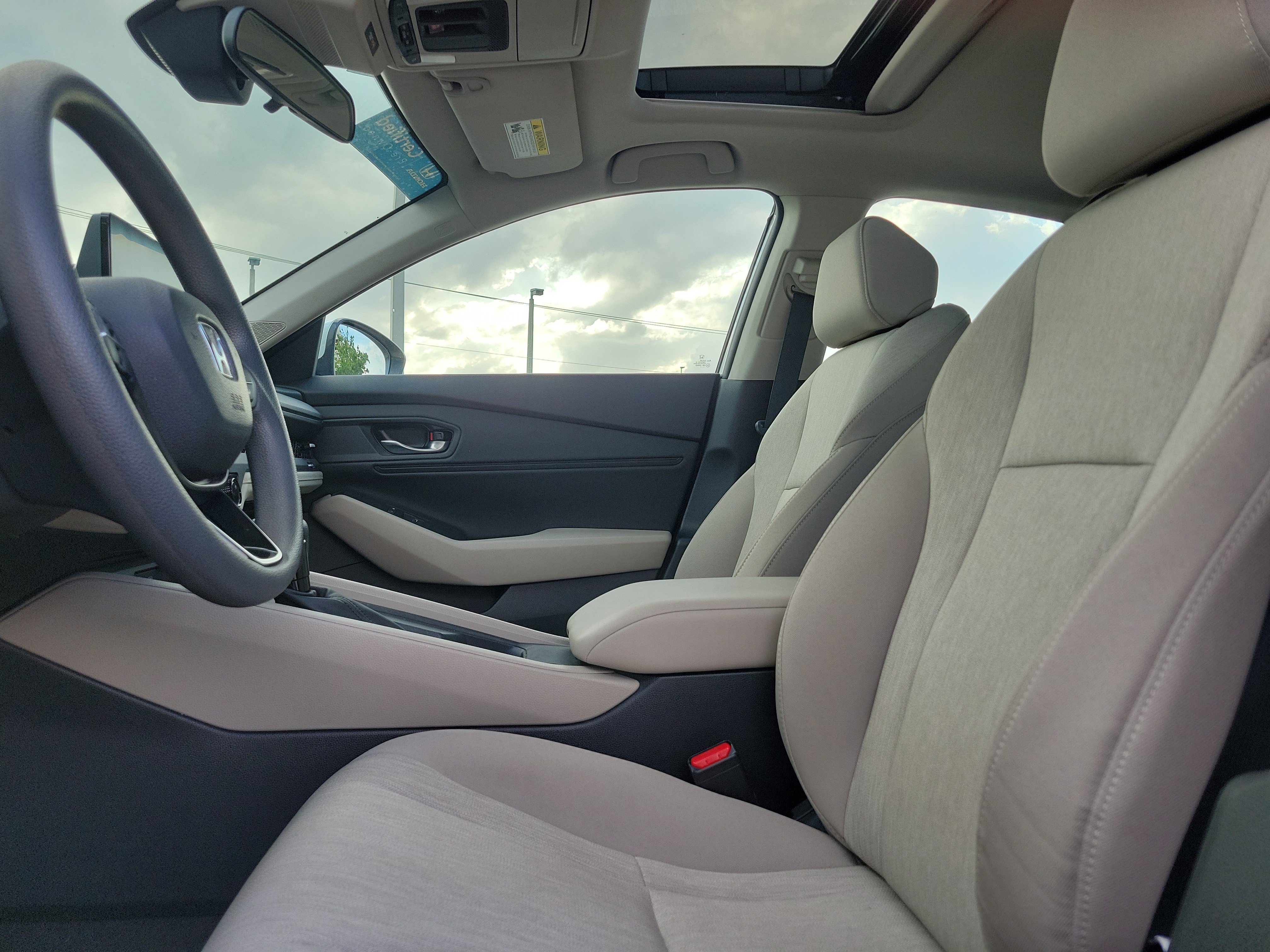 Used 2023 Honda Accord EX image 19