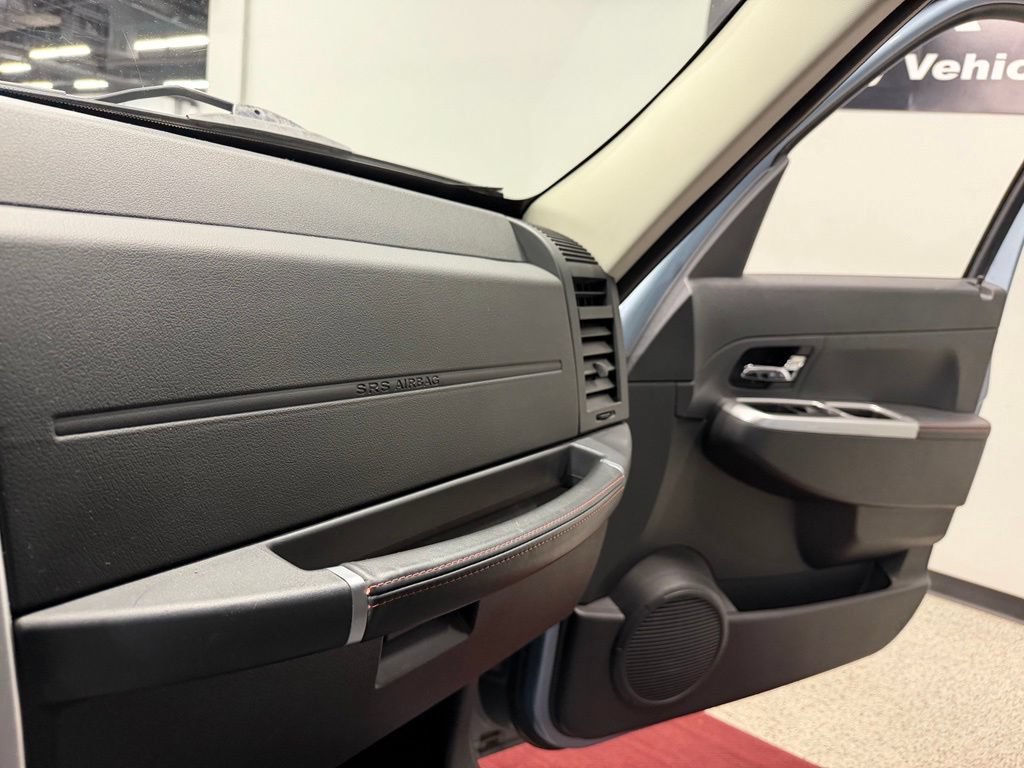 Used 2012 Jeep Liberty Arctic AWD/4WD image 34