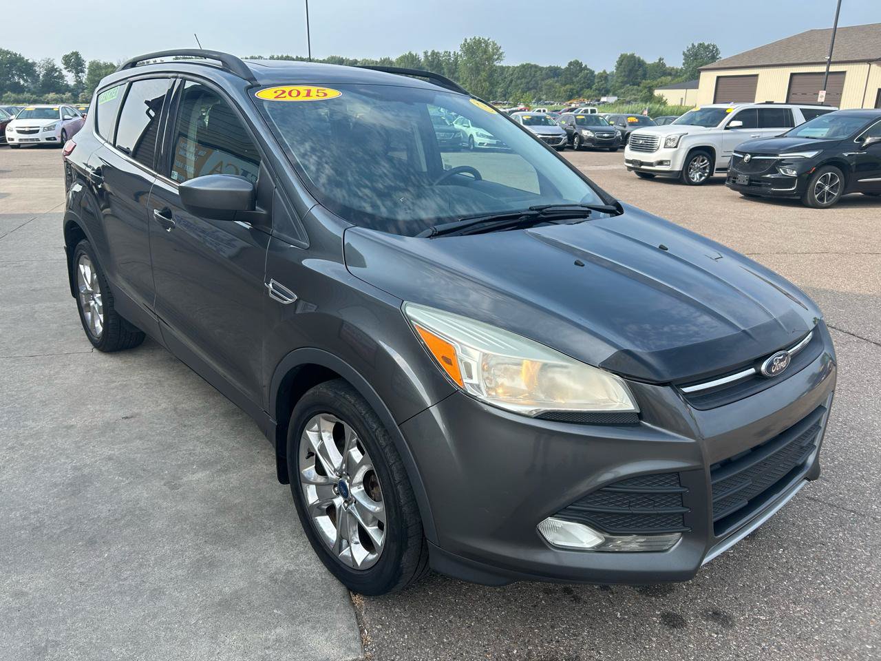 Used 2015 Ford Escape SE w/ Leather Comfort Package AWD/4WD image 3