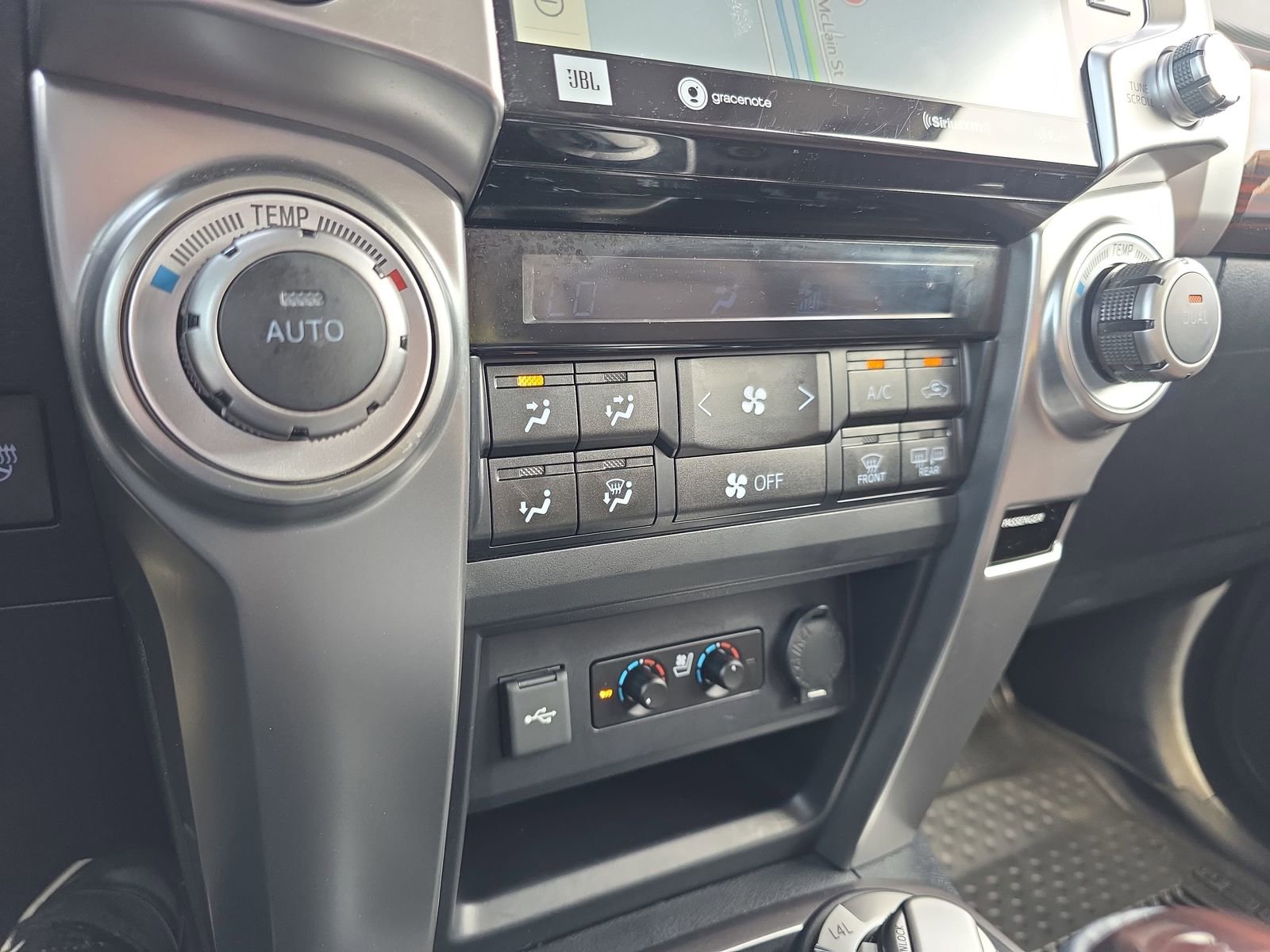 Used 2024 Toyota 4Runner Limited image 23