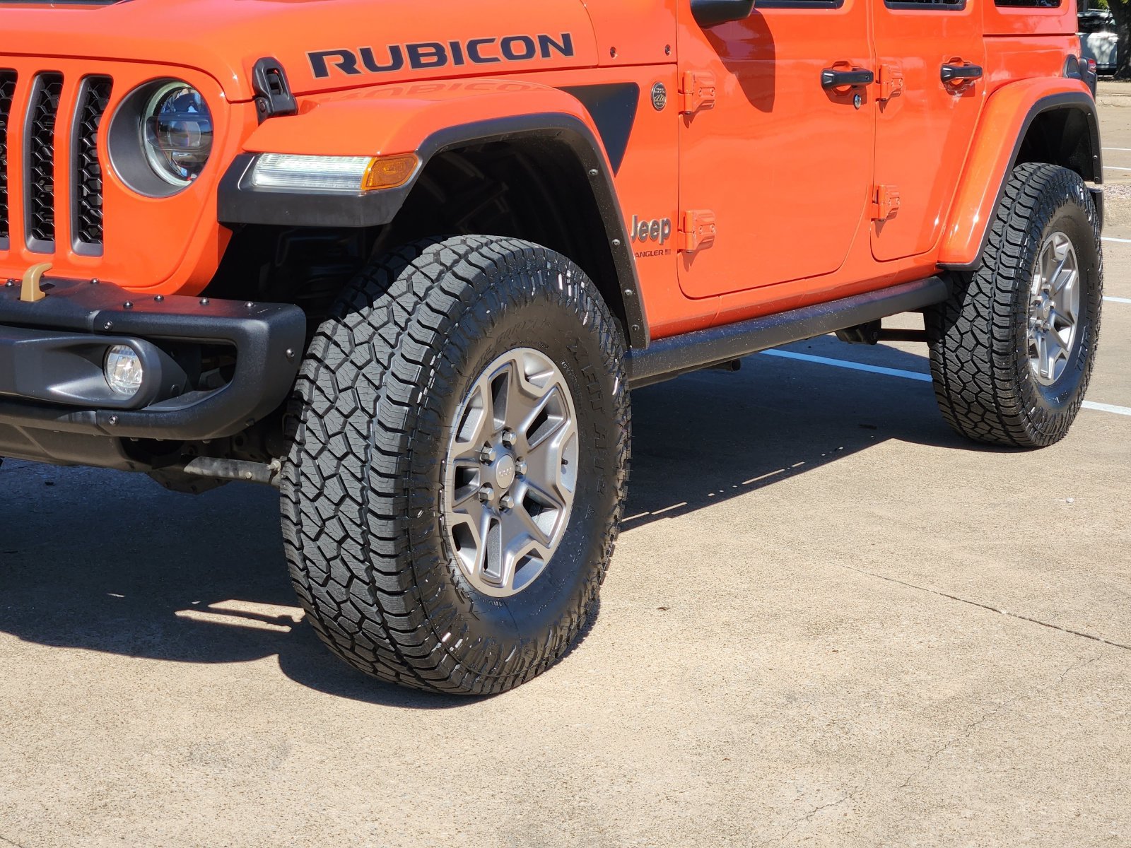 Used 2023 Jeep Wrangler Unlimited Rubicon 392 w/ Trailer Tow Package AWD/4WD image 12