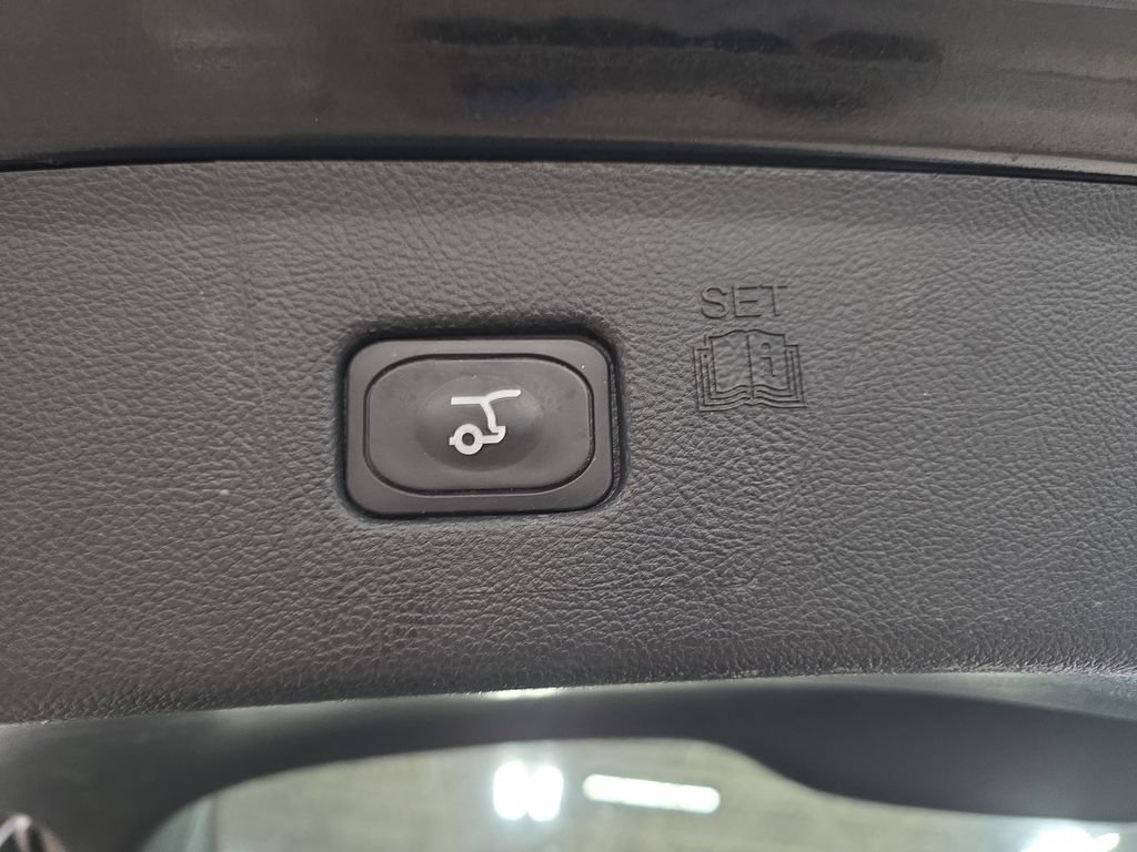 Used 2023 Ford Edge SEL w/ Convenience Package AWD/4WD image 15