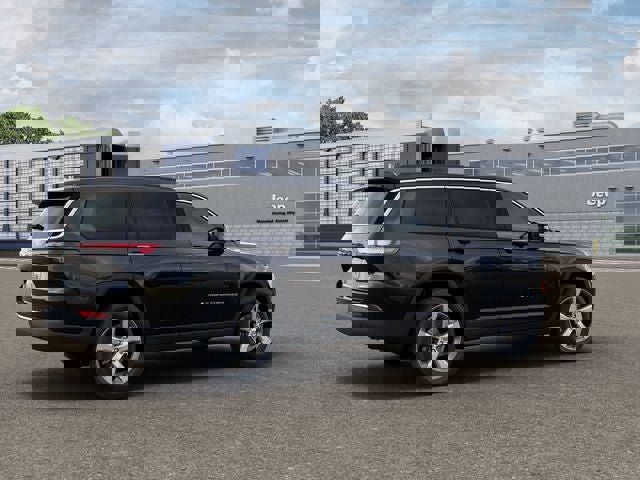 New 2026 Jeep Grand Cherokee L Limited AWD/4WD image 4