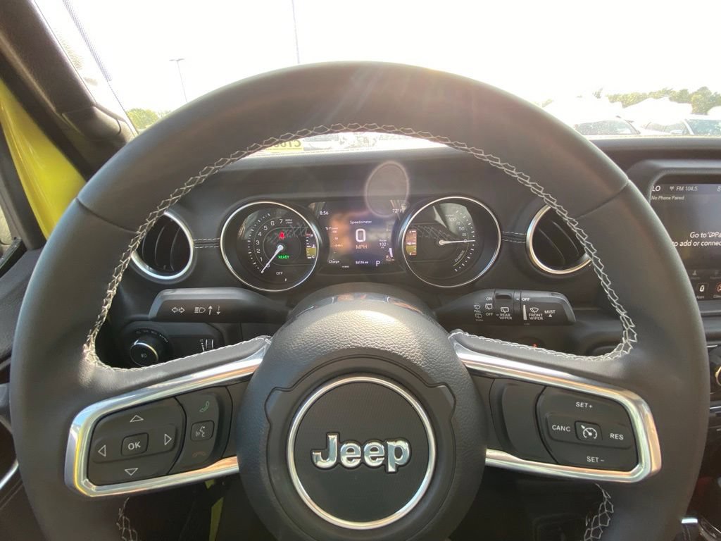 Used 2023 Jeep Wrangler Unlimited Rubicon 4xe AWD/4WD image 15