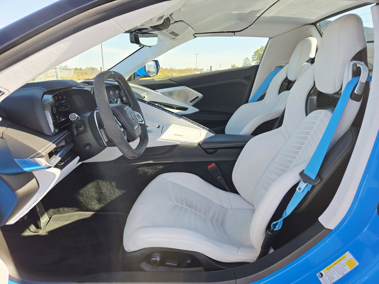 Used 2022 Chevrolet Corvette Stingray Premium Conv w/ Z51 Performance Package image 13