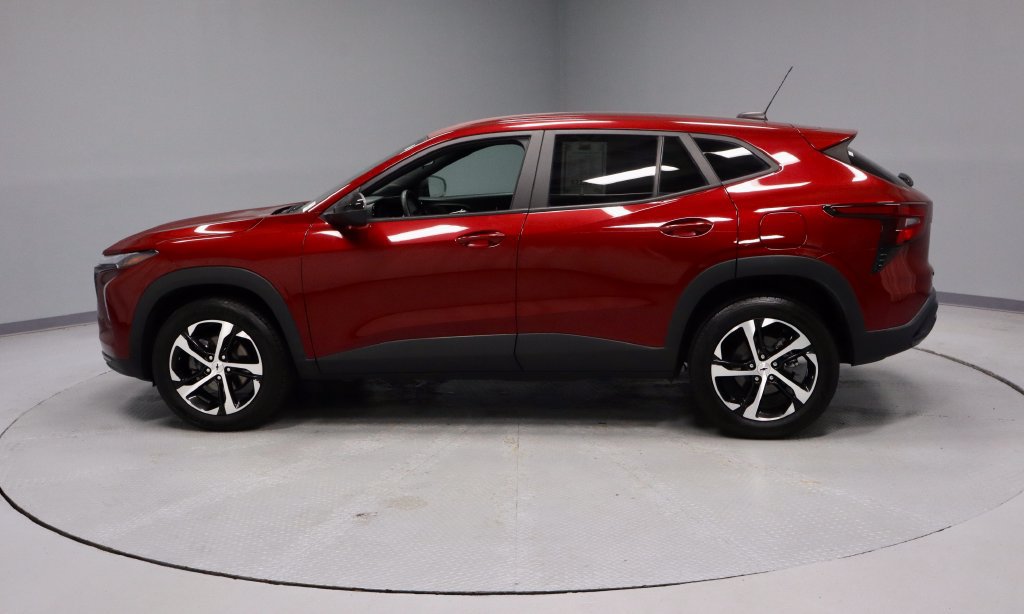 Used 2024 Chevrolet Trax RS w/ Driver Confidence Package FWD image 8