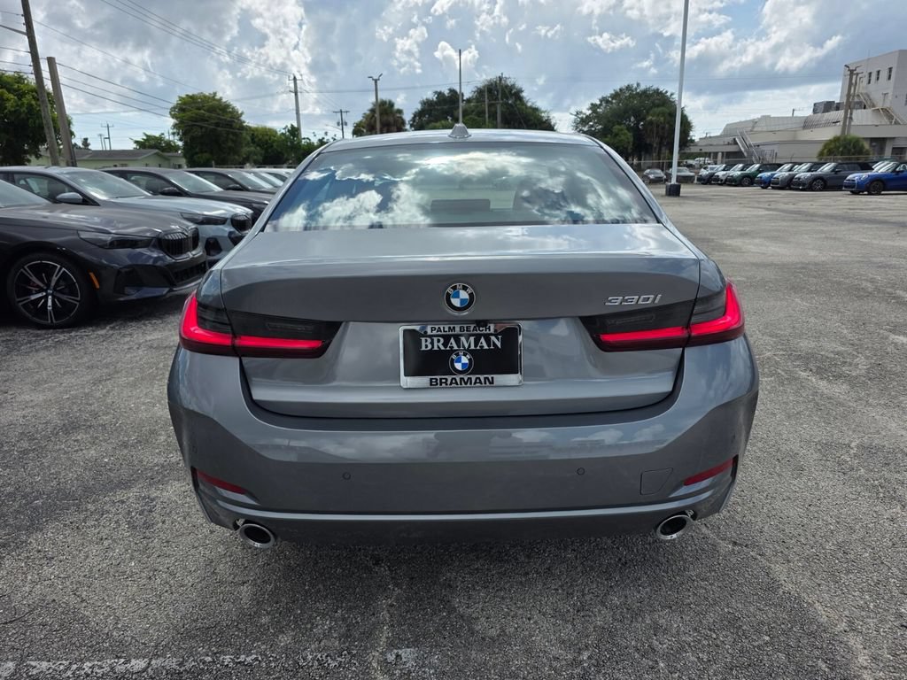 New 2026 BMW 330i Sedan w/ Premium Package RWD image 5