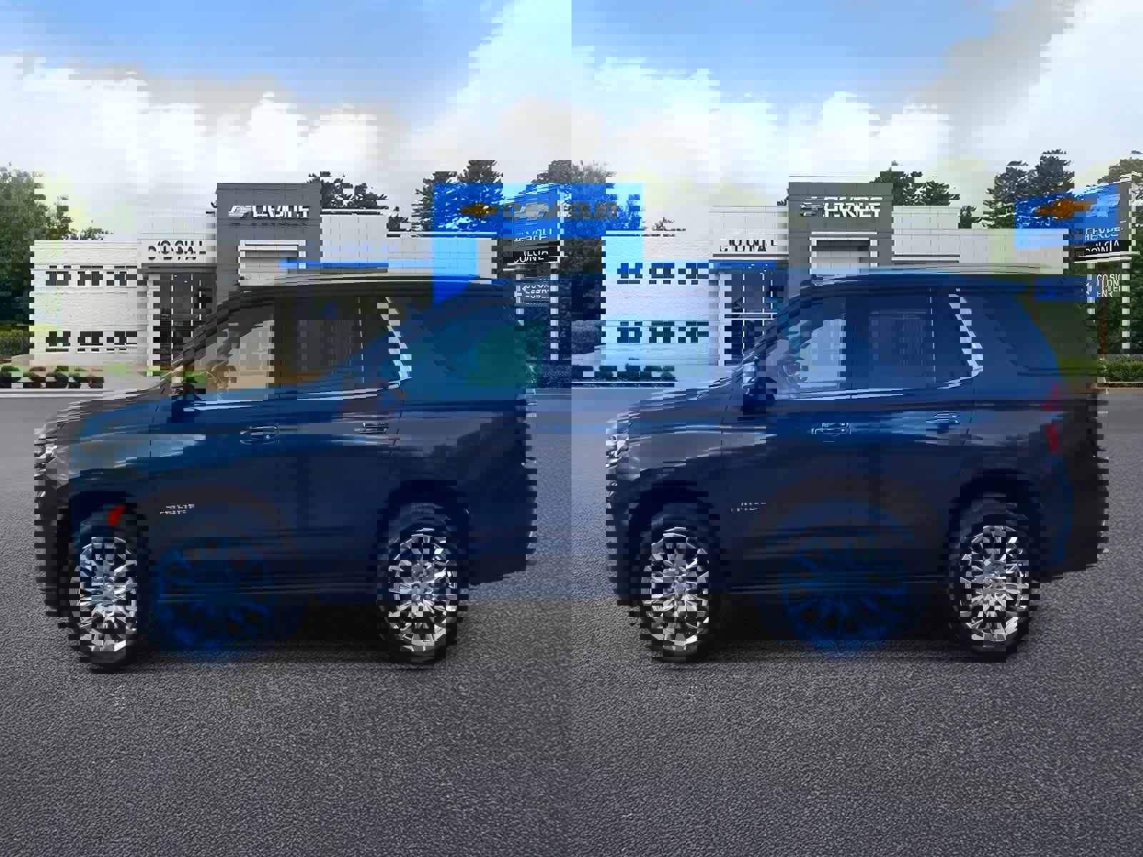 Used 2022 Chevrolet Tahoe High Country w/ Premium Package image 6