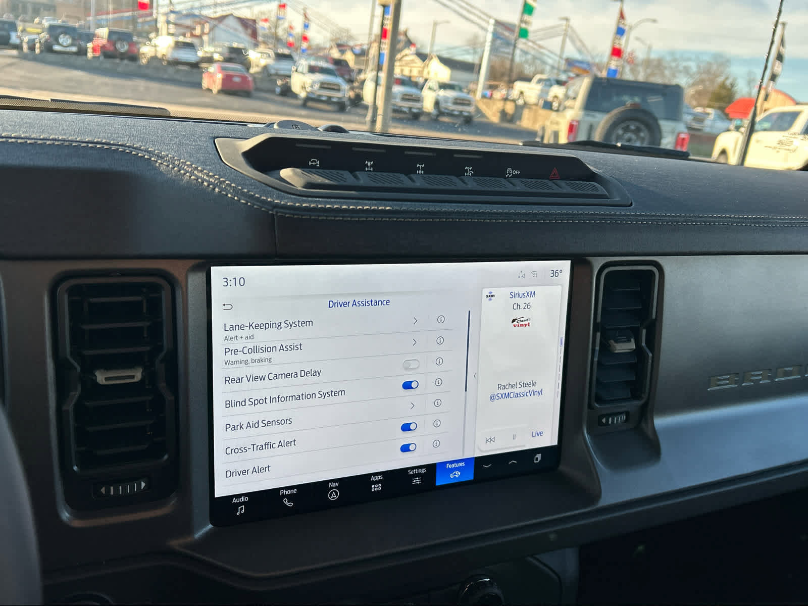 New 2025 Ford Bronco Badlands w/ Sasquatch Package image 40