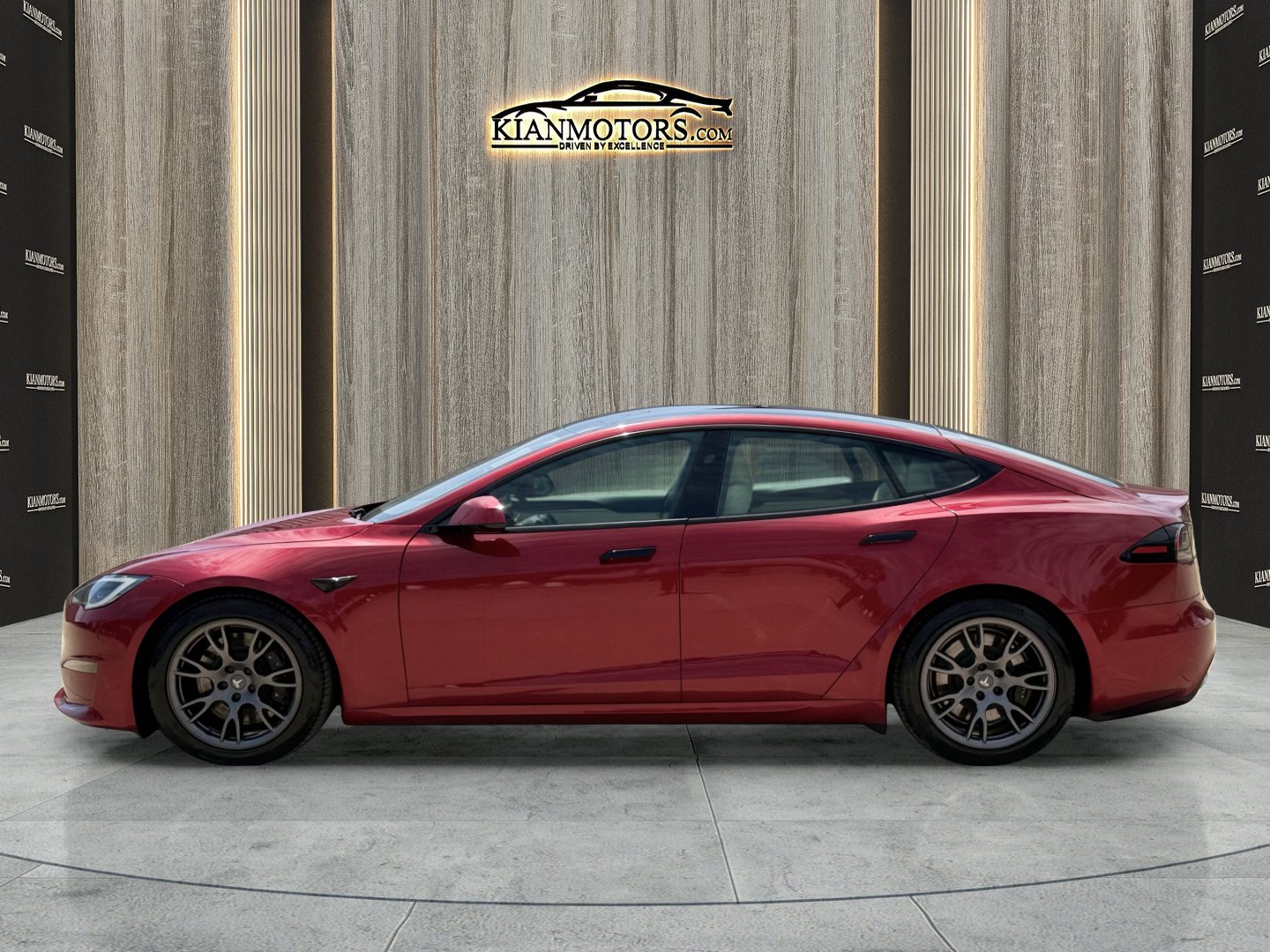 Used 2023 Tesla Model S AWD/4WD image 4