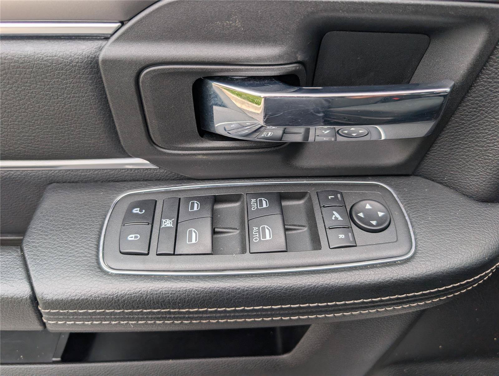 Used 2022 RAM 1500 Warlock w/ Electronics Group AWD/4WD image 19