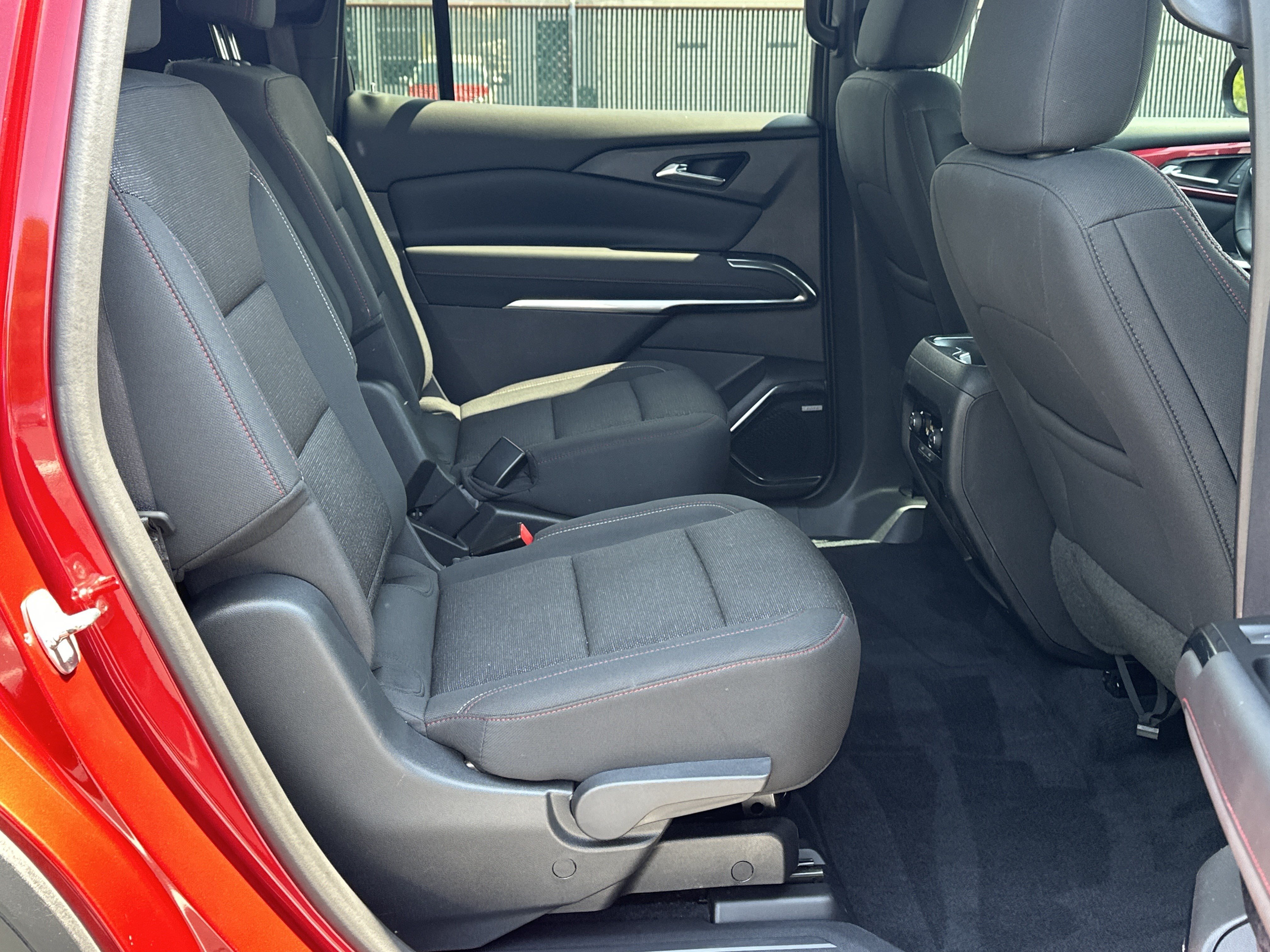 Used 2024 Chevrolet Traverse Z71 w/ Enhanced Driving Package AWD/4WD image 13