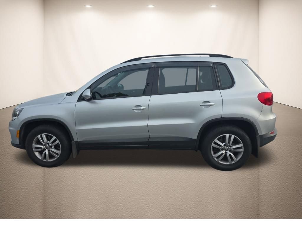 Used 2016 Volkswagen Tiguan S image 9