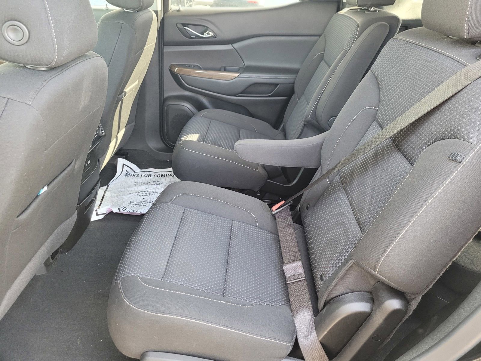 Used 2022 GMC Acadia SLE image 9