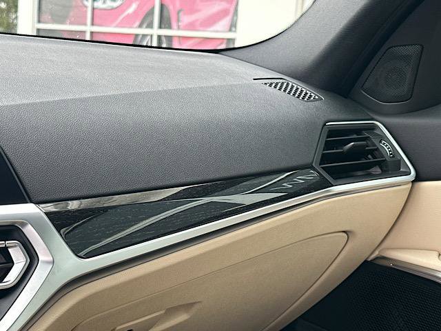 Certified 2021 BMW 330i xDrive Sedan w/ Convenience Package image 31