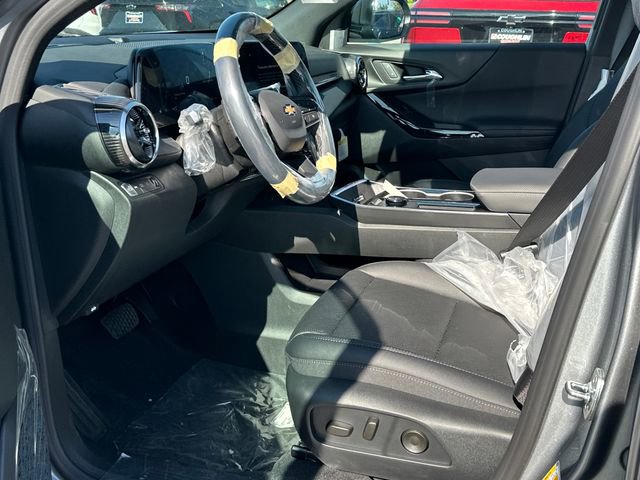 New 2026 Chevrolet Equinox LT w/ Convenience Package II AWD/4WD image 8