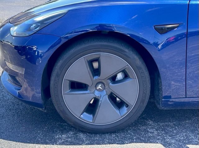 Used 2023 Tesla Model 3 Standard Range RWD image 6