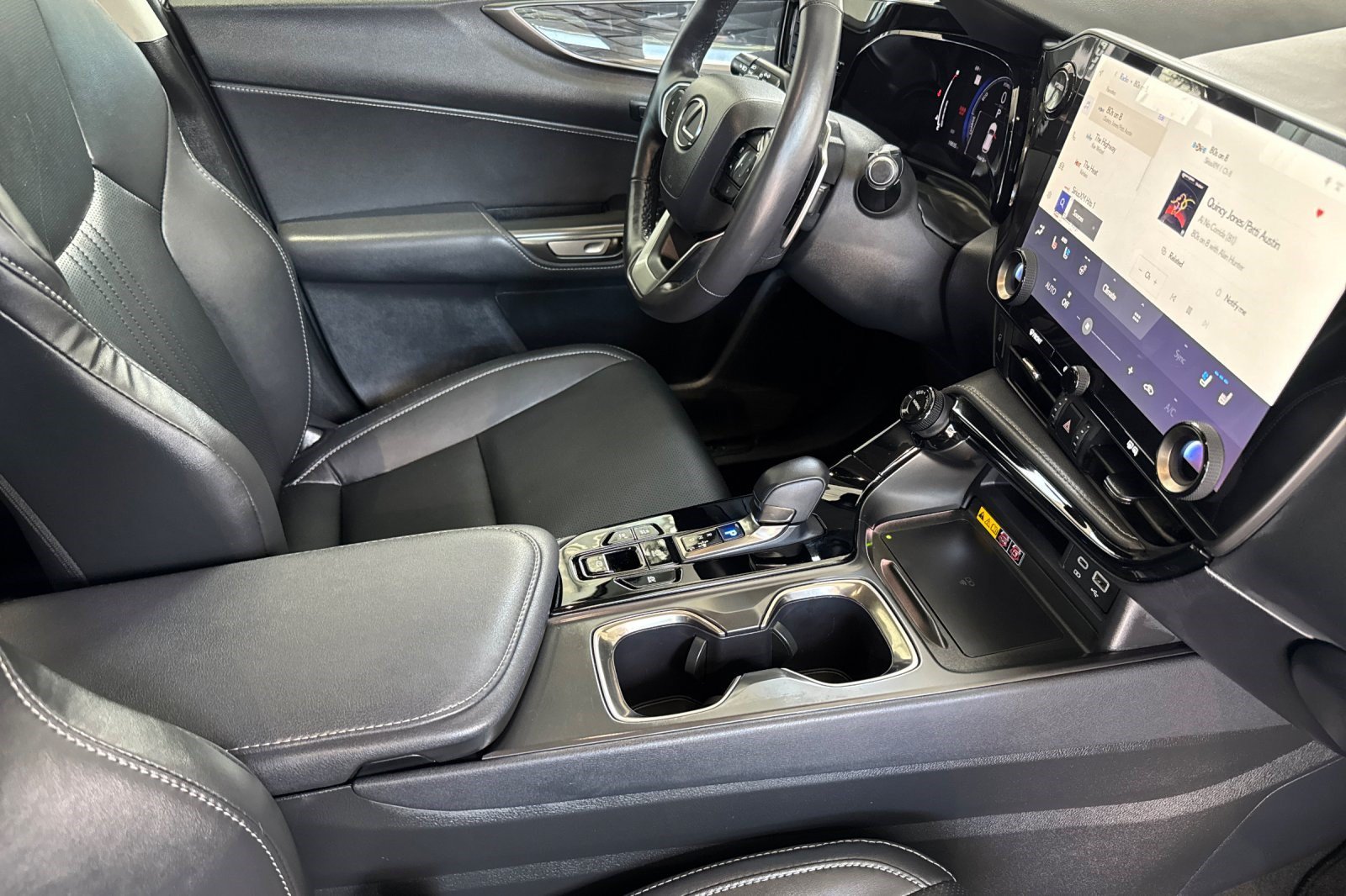 Certified 2026 Lexus NX 350h AWD w/ Accessory Package (2T) image 20