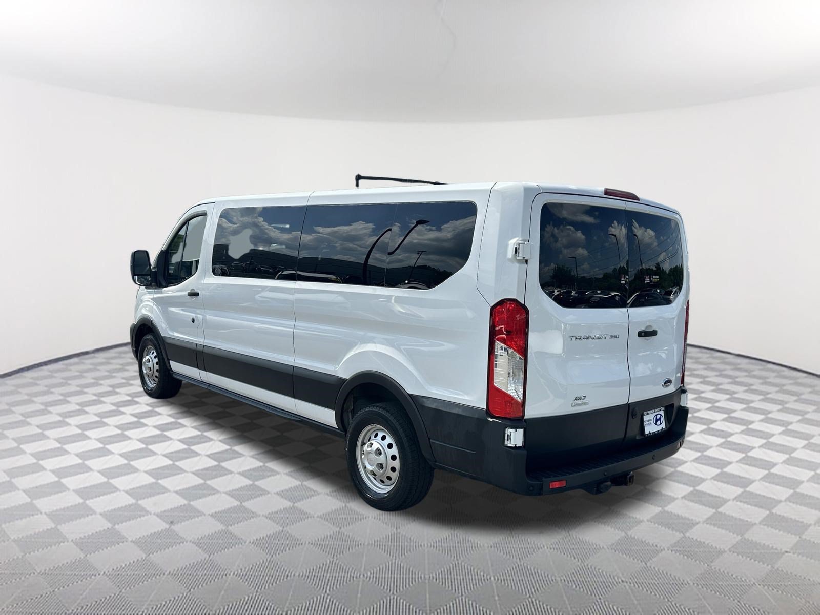 Used 2023 Ford Transit 350 XL AWD/4WD image 7