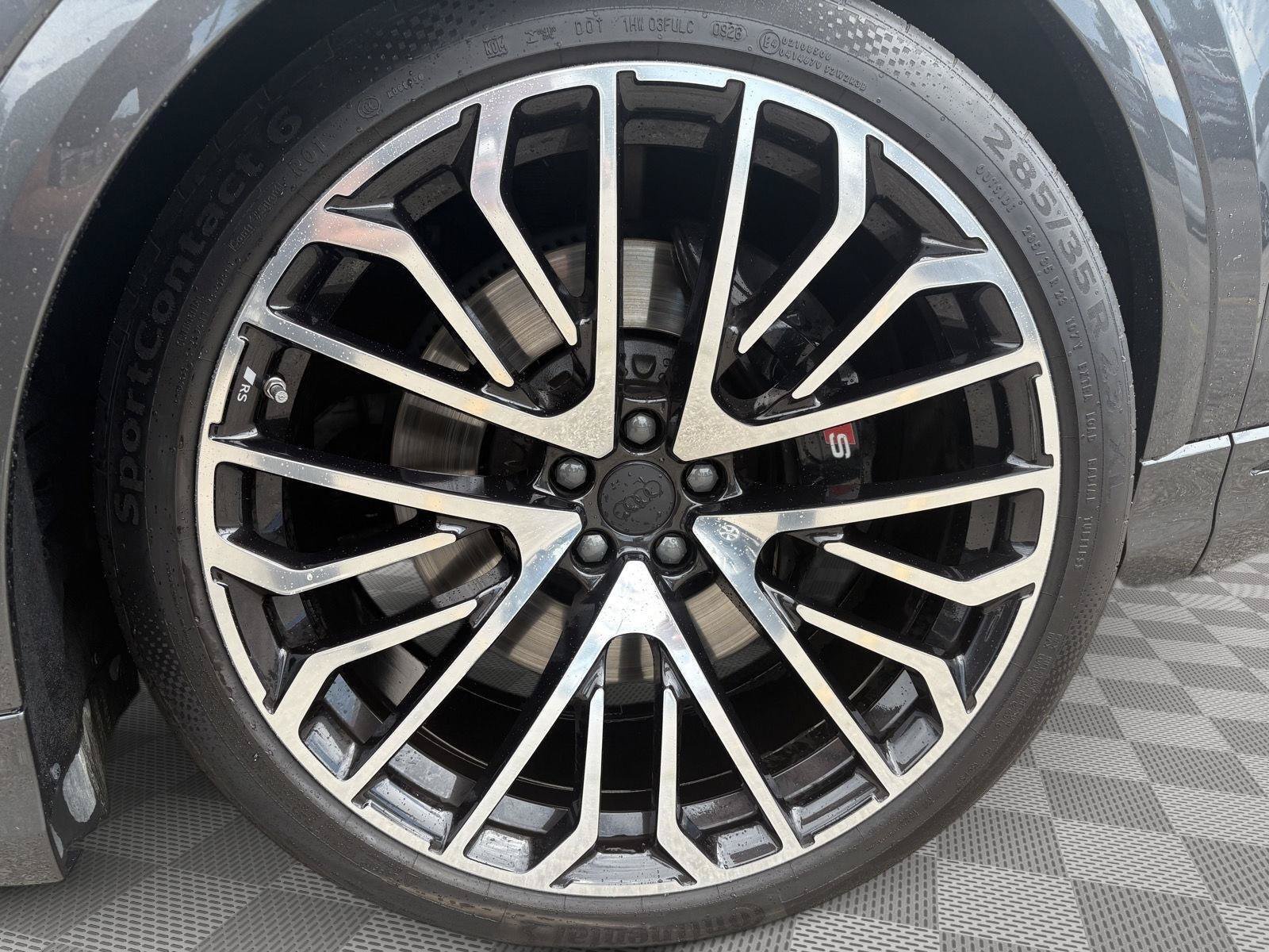 Certified 2024 Audi SQ8 Prestige AWD/4WD image 9