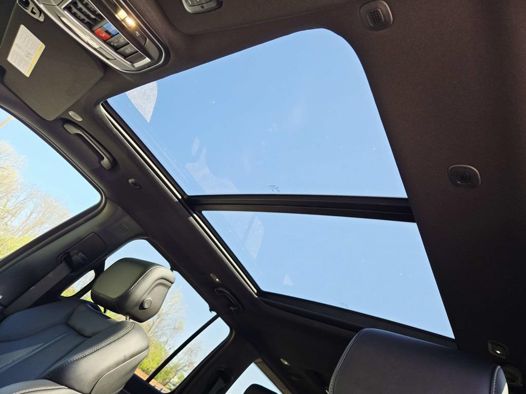 New 2026 Jeep Grand Wagoneer Limited AWD/4WD image 12