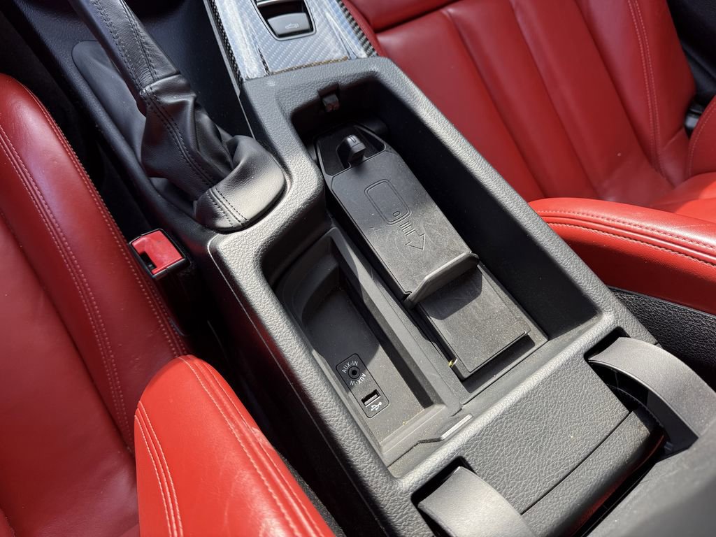 Used 2017 BMW M4 Convertible image 34