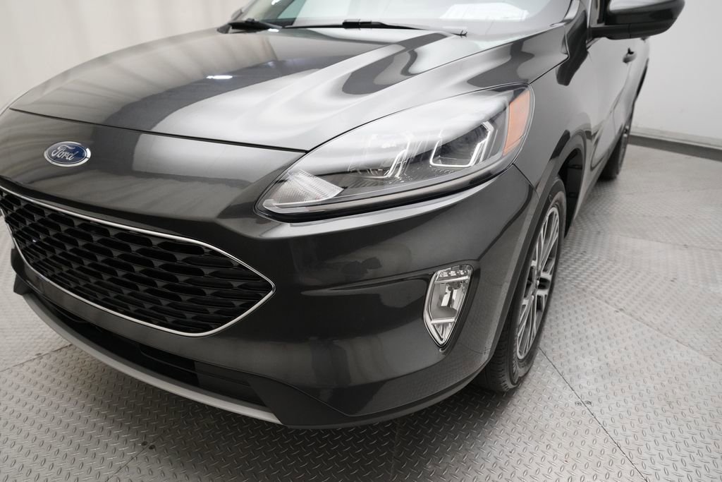 Used 2020 Ford Escape SEL image 23