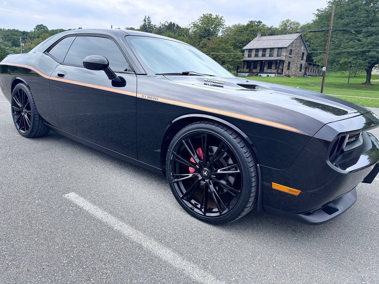 Used 2009 Dodge Challenger SRT8 w/ SRT Option Group II RWD image 1