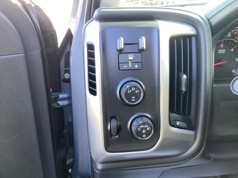 Used 2016 GMC Sierra 2500 SLE w/ SLE Preferred Package image 28