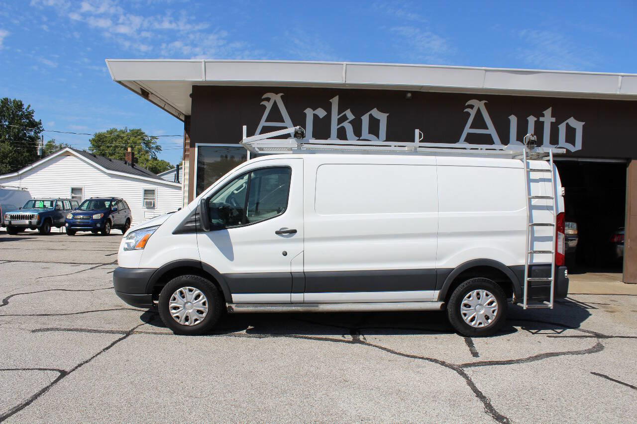 Used 2018 Ford Transit 250 130 Low Roof w/ Exterior Upgrade Package image 6
