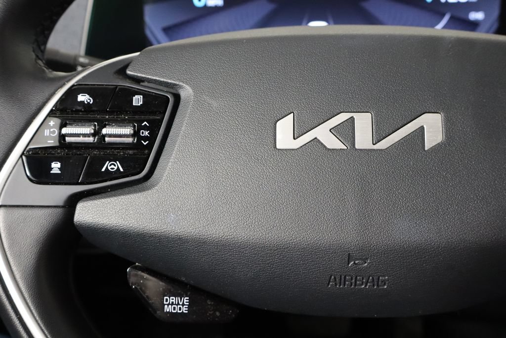 Used 2023 Kia EV6 Wind RWD image 8