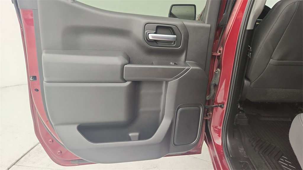 Used 2020 Chevrolet Silverado 1500 LT w/ Texas Edition image 27