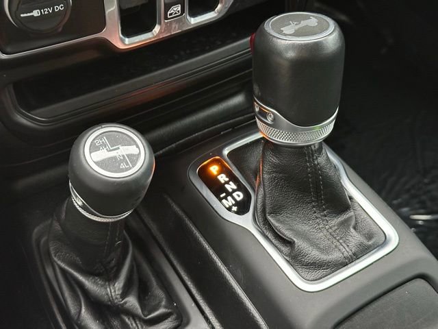 Used 2020 Jeep Wrangler Unlimited Sahara image 20