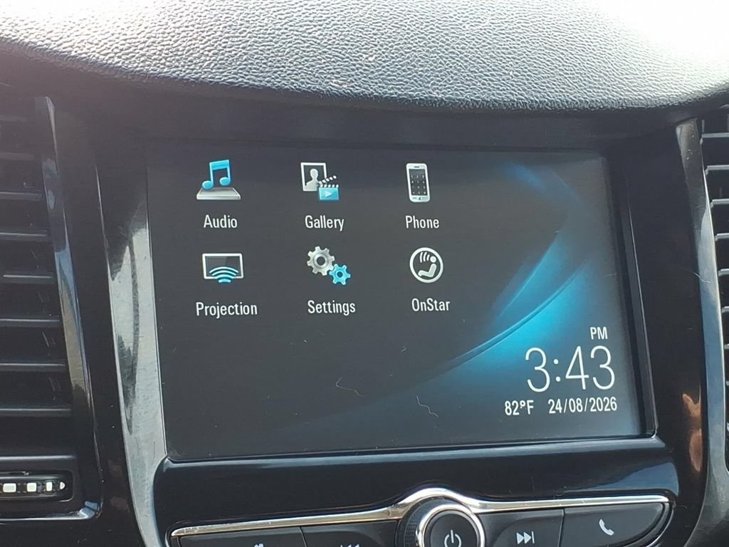 Used 2017 Chevrolet Trax LT AWD/4WD image 24