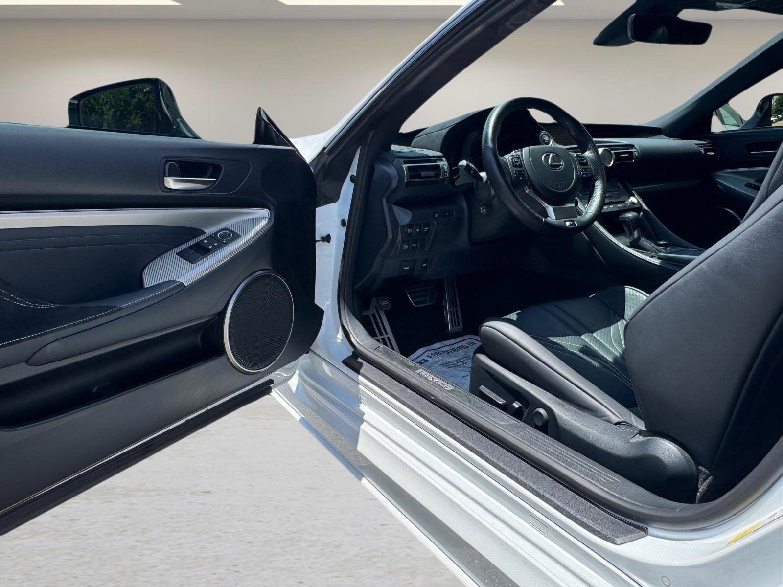 Used 2022 Lexus RC F w/ Premium Package RWD image 17