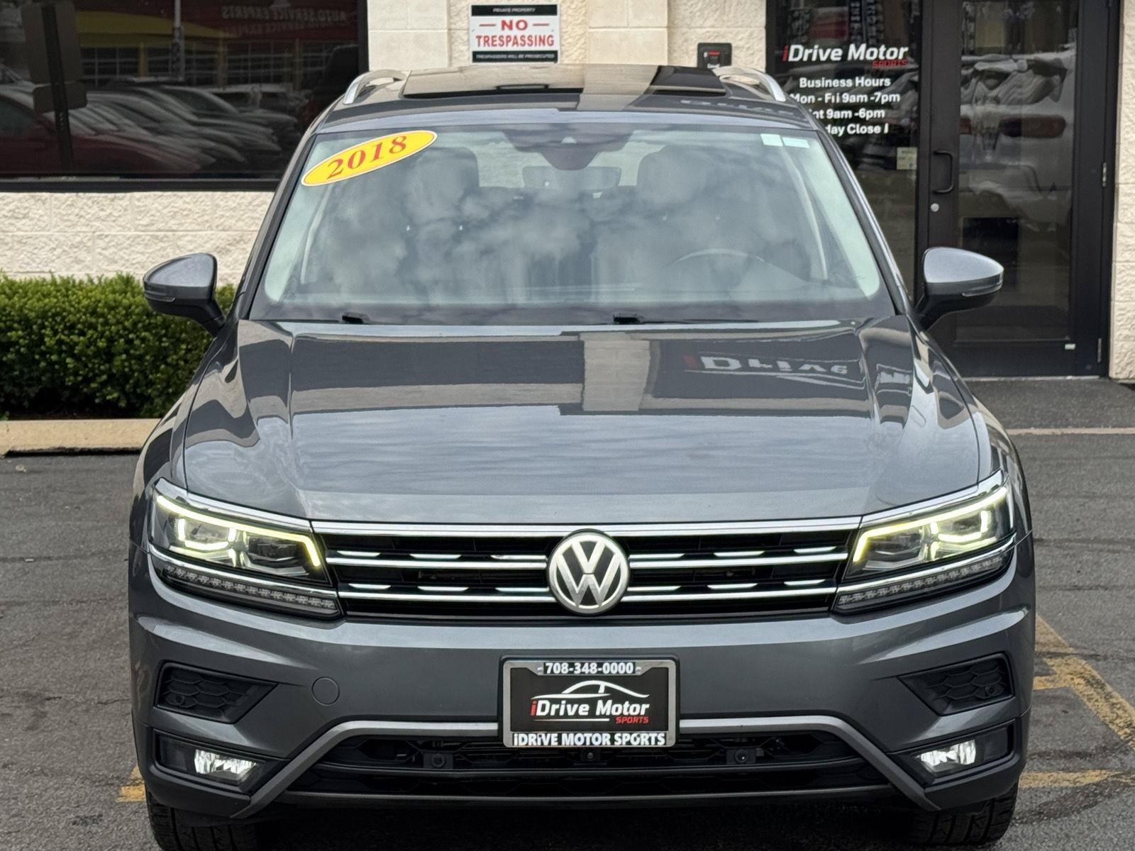 Used 2018 Volkswagen Tiguan SEL Premium w/ 3rd Row Seat Package AWD/4WD image 16