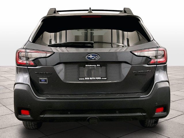 Used 2025 Subaru Outback Onyx Edition AWD/4WD image 4