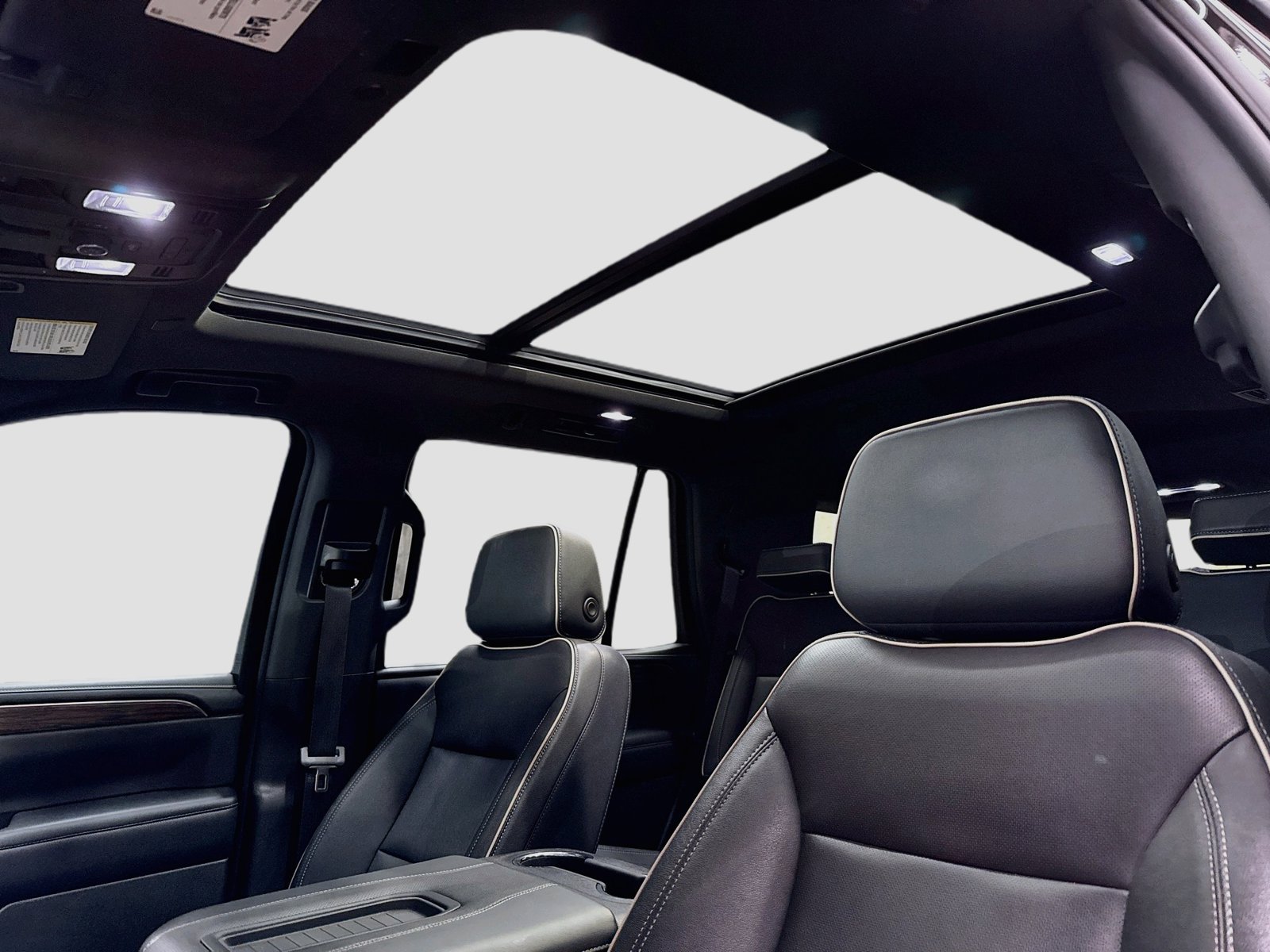 Used 2023 Chevrolet Tahoe Premier AWD/4WD image 26