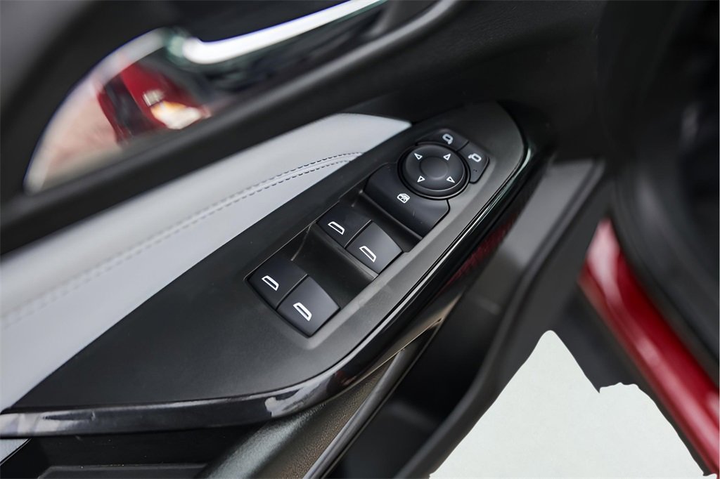 Used 2024 Chevrolet Trax LT w/ Driver Confidence Package image 24