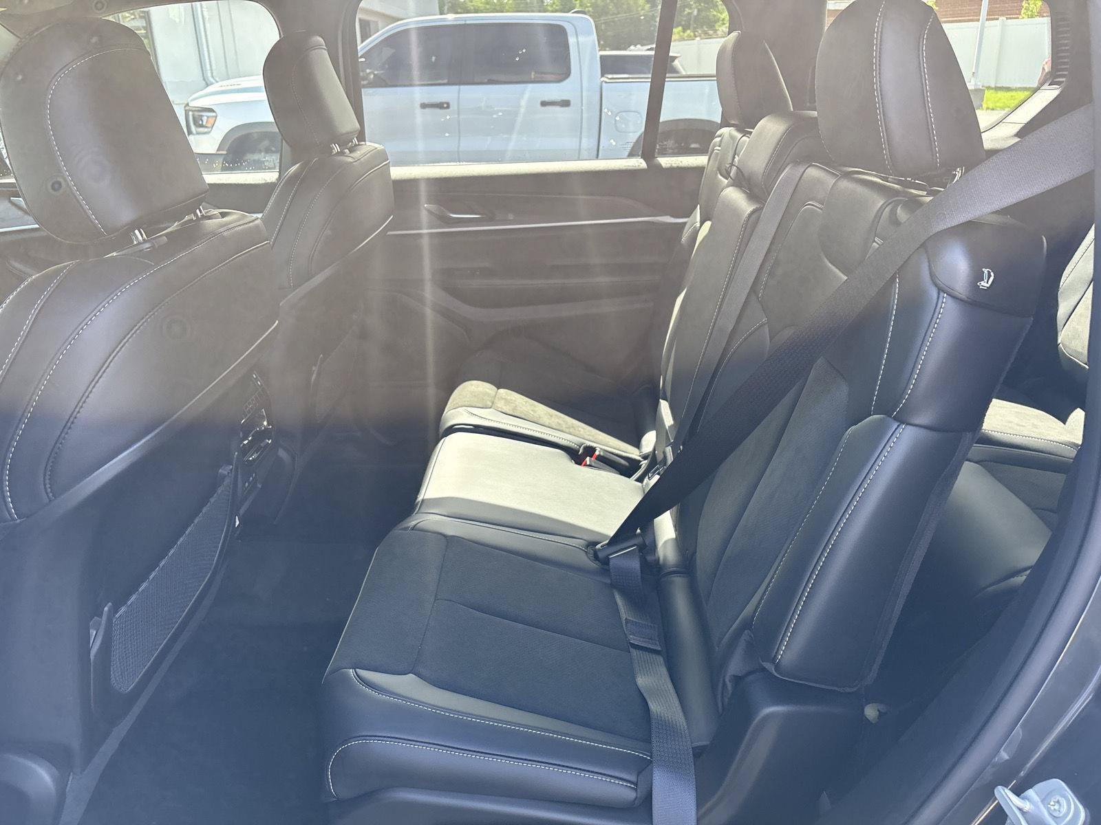 New 2026 Jeep Grand Cherokee L 4WD image 11