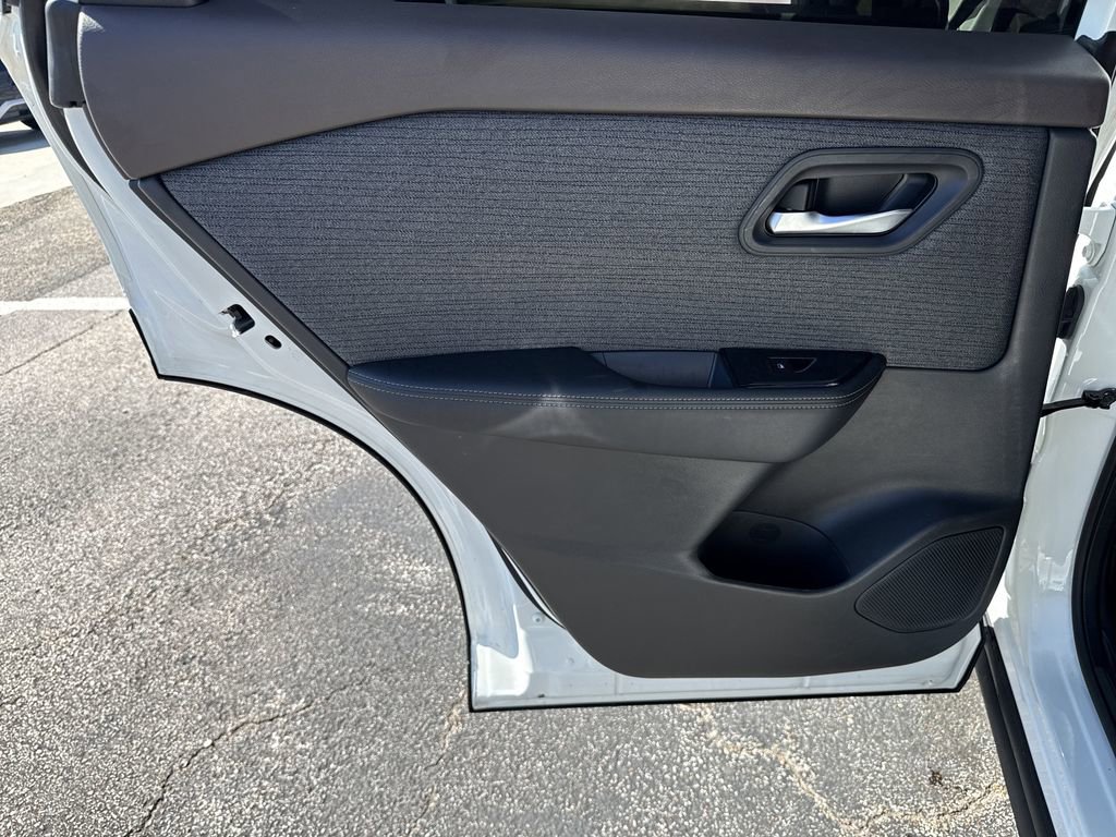 Used 2023 Nissan Rogue SV image 20