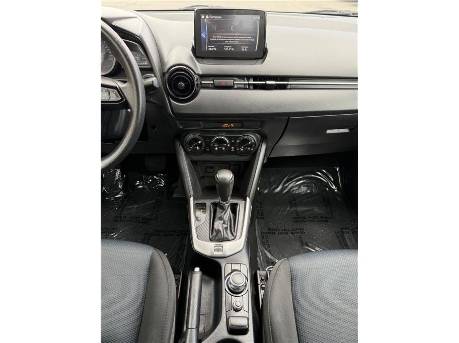 Used 2019 Toyota Yaris L FWD image 9