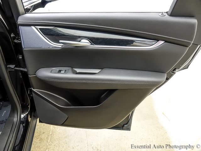 Certified 2025 Cadillac XT5 Premium Luxury w/ LPO, Floor Liner Package AWD/4WD image 24