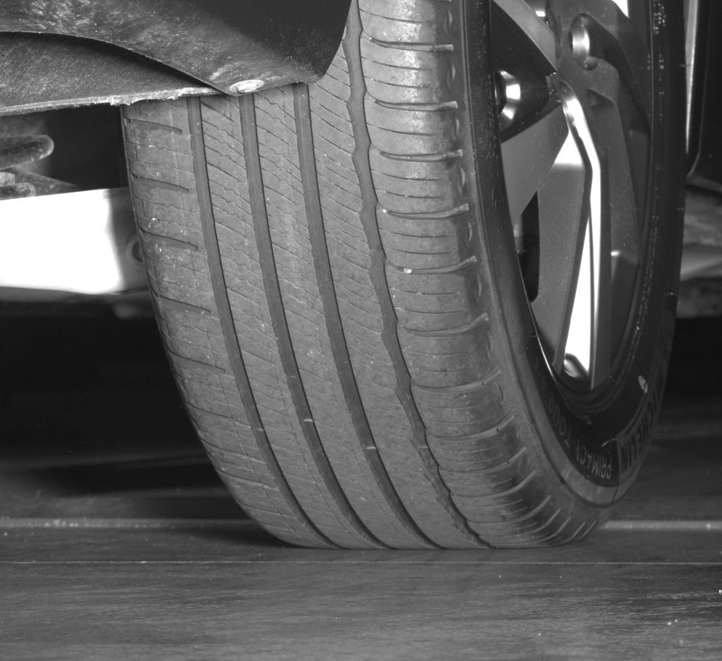 Used 2024 Chevrolet Equinox LT w/ LPO, Floor Liner Package FWD image 17