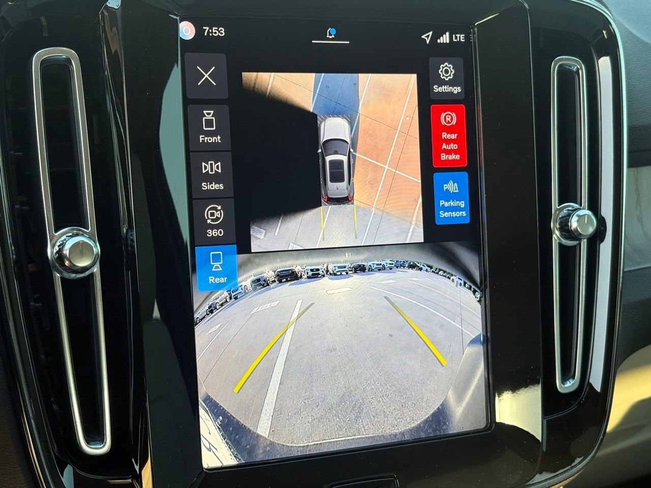 New 2026 Volvo XC40 B5 Plus w/ Protection Package Premier image 10