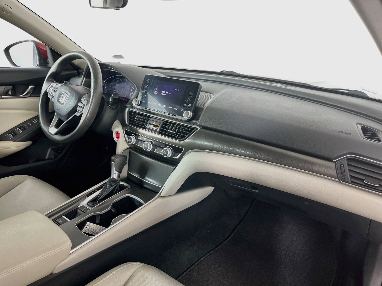 Used 2019 Honda Accord LX image 33