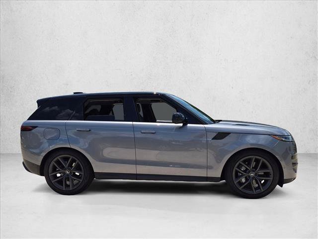 Used 2024 Land Rover Range Rover Sport SE AWD/4WD image 4
