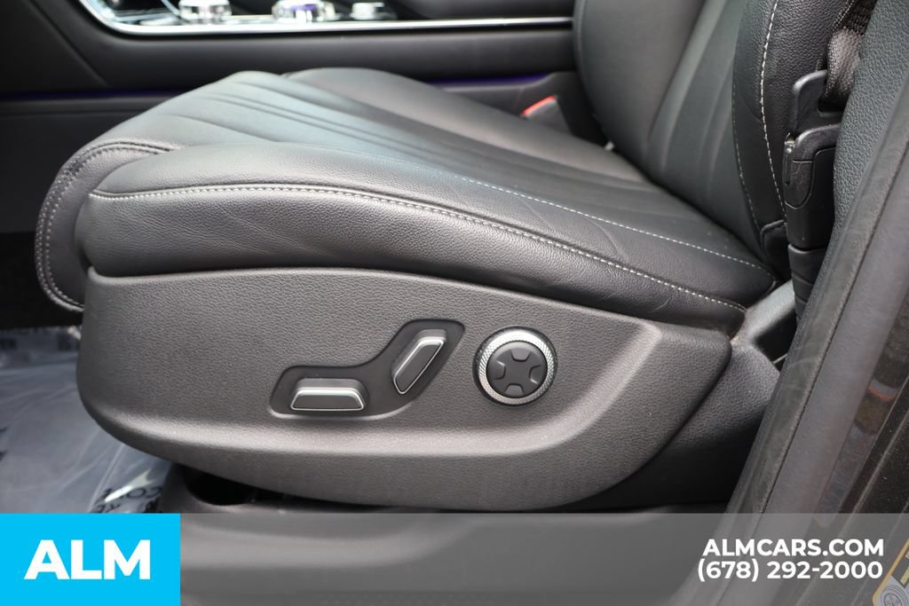 Used 2025 Genesis GV80 2.5T Standard AWD/4WD image 12
