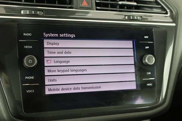 Used 2019 Volkswagen Tiguan SEL Premium image 35