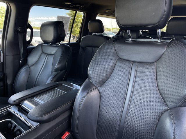 Used 2024 Jeep Wagoneer Series II w/ Flexible Seating Group RWD image 14